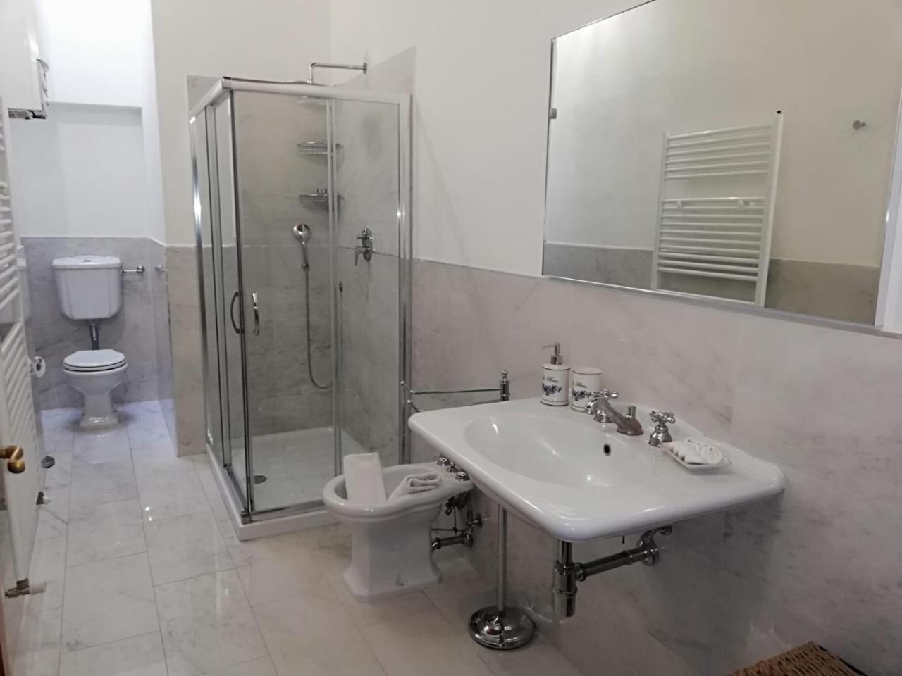La Rosa Townhouse Bed & Breakfast Florence Ngoại thất bức ảnh